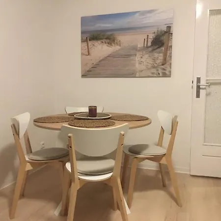 Schoene 2-zimmerwohnung, 10 Geh-minuten Zum 蒂门多弗施特兰德